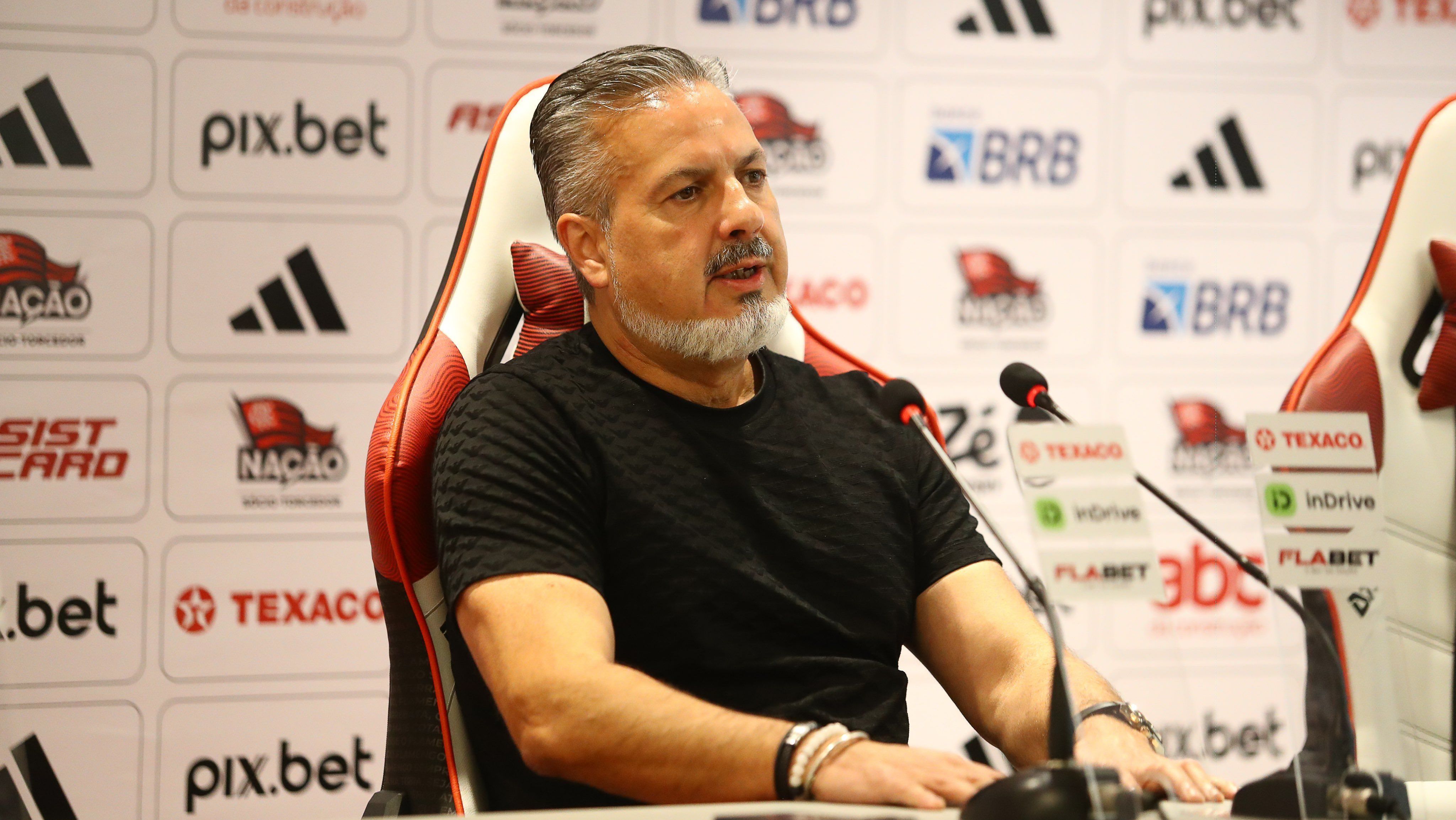 José Boto, diretor técnico de futebol do Flamengo, em entrevista coletiva