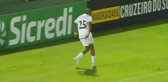 Juninho, filho de Robinho, marcou na goleada do Santos na Copinha