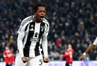 Juventus bate Milan e chega ao G4 da Serie A