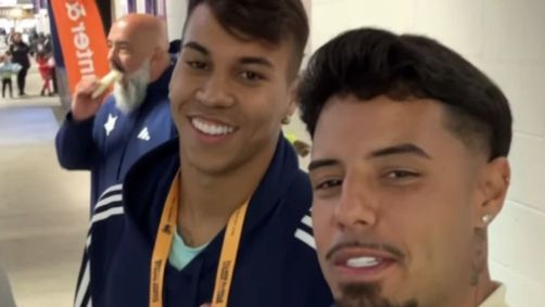 Kaio Jorge (esq) e Pedro Avelar (dir) em jogo do Cruzeiro