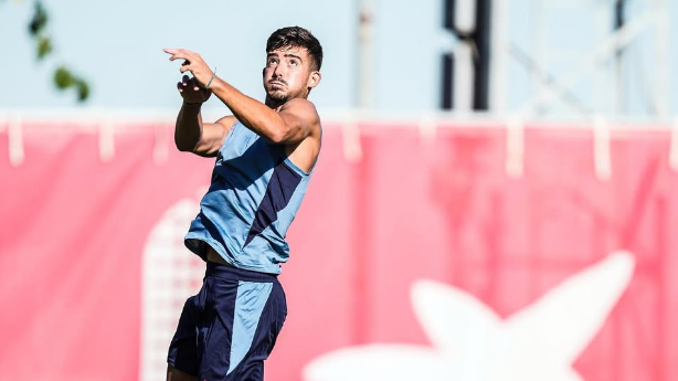 Kike Salas durante treino da pré-temporada 2024/25