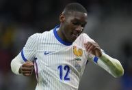 Juventus contrata Kolo Muani, atacante do PSG, por empréstimo