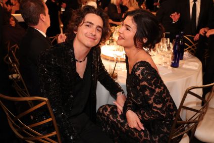 Timothée Chalamet e Kylie Jenner no 81º Golden Globe Awards em janeiro de 2024 em Beverly Hills, Califórnia