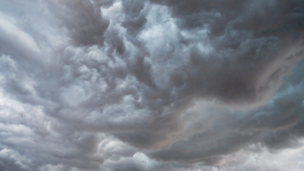 Foto genérica: céu com nuvens/nublado/tempestades