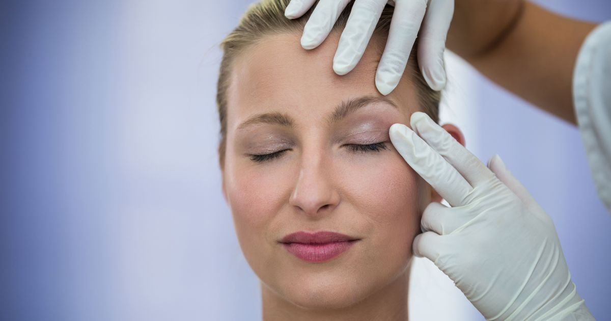 Facelift Surgery Differs From Cosmetic Care, Surgeon Warns
