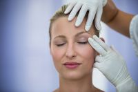 Lifting facial: quando rejuvenescer o rosto deixa de ser estética