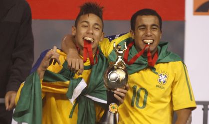 Lucas Moura brinca com possível volta de Neymar ao Santos: "Ficarei triste"