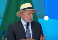 "Não temos que ter medo de enfrentar as mentiras das fake news", diz Lula