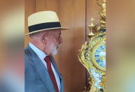 Após ser destruído no 8/1, relógio restaurado ficará no gabinete de Lula