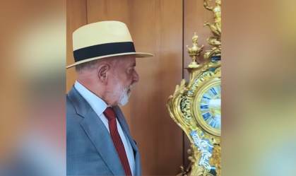 Após ser destruído no 8/1, relógio restaurado ficará no gabinete de Lula