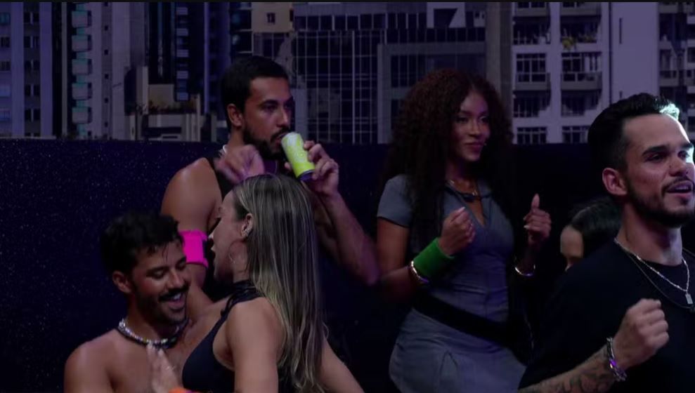 Maike e Giovanna no BBB 25 • Reprodução/Globoplay