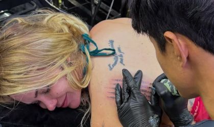 Ex-BBB Marcela McGowan revela significado de tatuagem feita na Tailândia