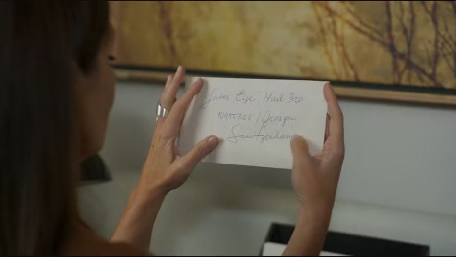Mercia envia carta secreta em "Mania de Você" • Reprodução/TV Globo