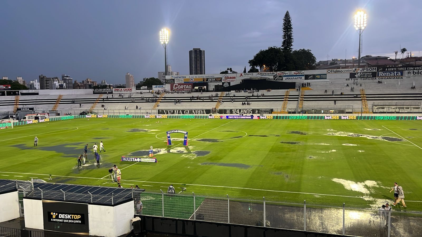 Moisés Lucarelli teve campo alagado por conta das fortes chuvas em Campinas