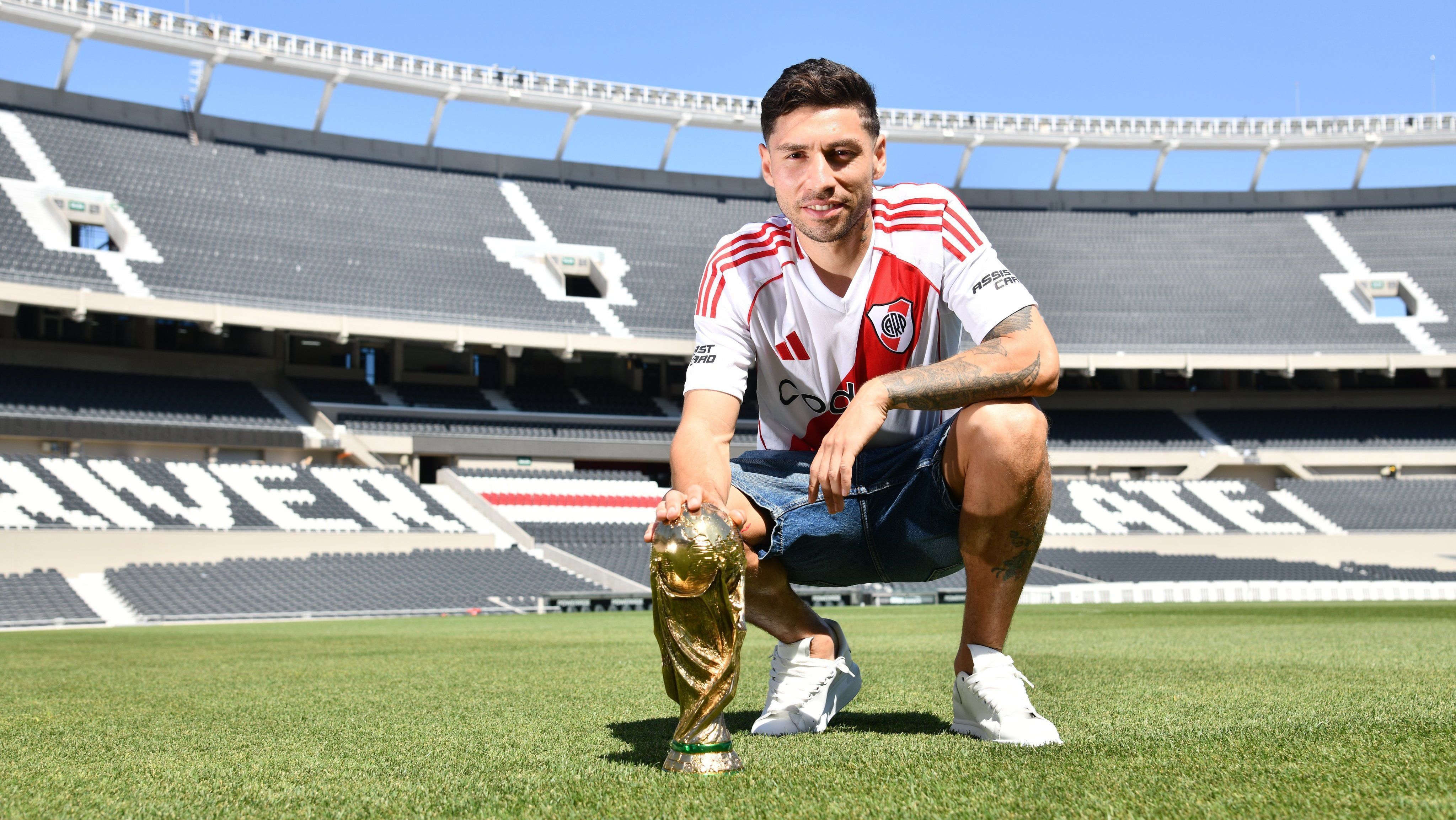 Gonzalo Montiel foi apresentado pelo River Plate