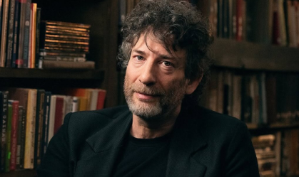 Neil Gaiman e sua ex-esposa são processados ​​por estupro e tráfico humano