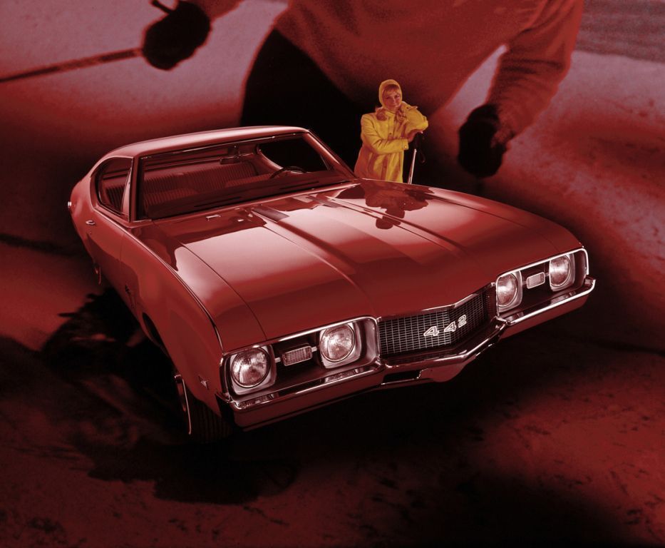 Oldsmobile 442 •