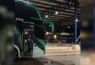 Motorista de ônibus fretado pela dupla sertaneja Leandro e Romário é preso