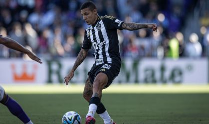 Guilherme Arana sofre nova lesão na coxa e volta a desfalcar o Atlético-MG