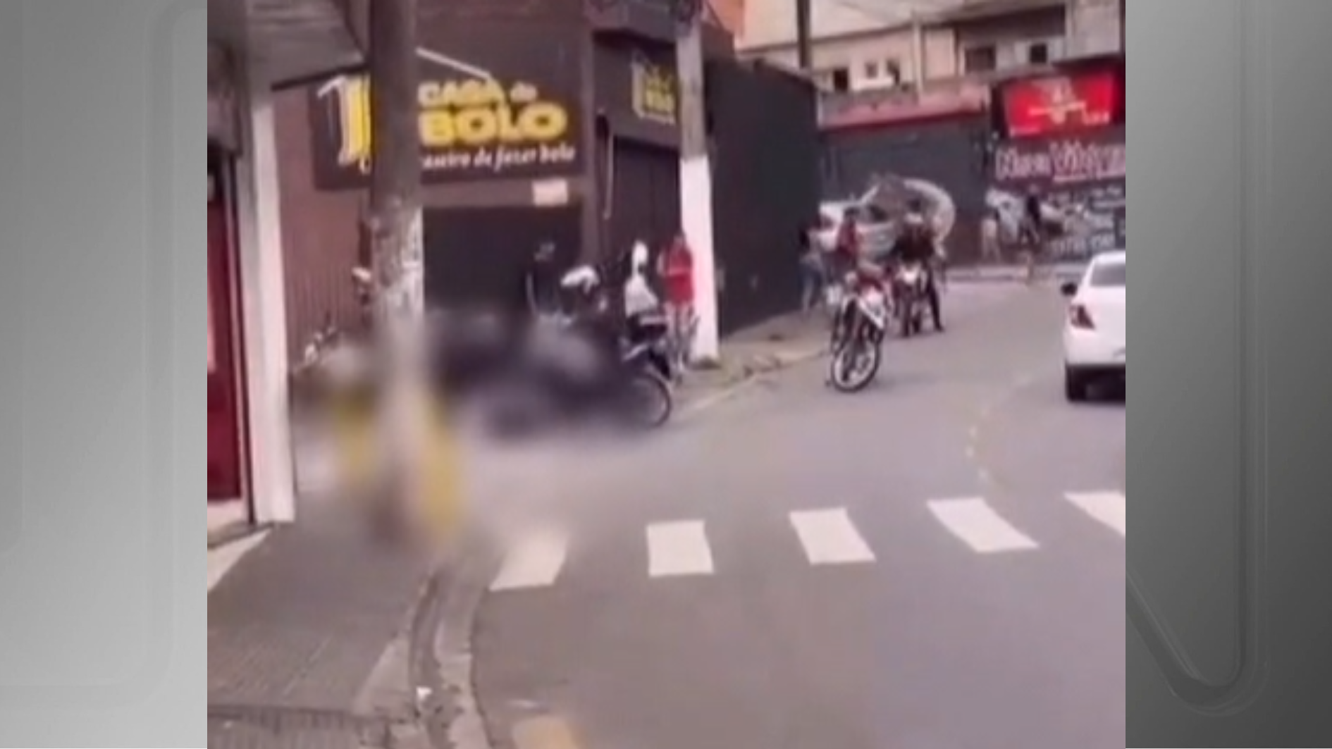 pm arrasta suspeito