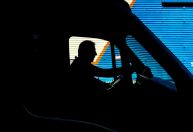 Você sabe qual é a postura adequada ao volante?