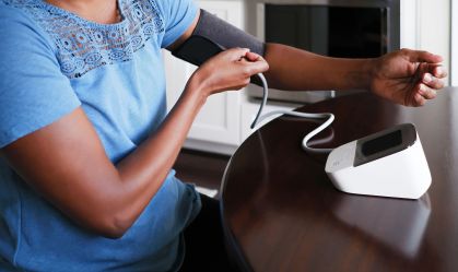 Controlar pressão arterial pode prevenir demência, diz estudo