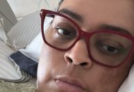 No hospital, Preta Gil faz selfie enquanto se recupera de cirurgia