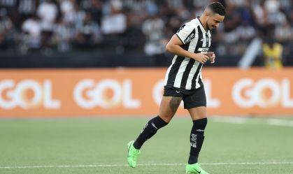 Rafael em partida pelo Botafogo