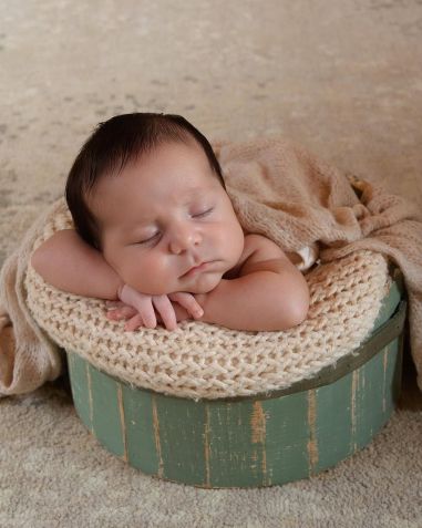 Viih Tube mostra ensaio newborn de Ravi • Instagram/Viih Tube