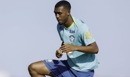 Conmebol abre investigação após atacante da Seleção Sub-20 denunciar racismo