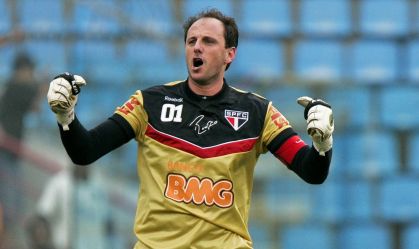 Rogério Ceni elege o melhor batedor de faltas do futebol brasileiro