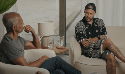 Romário apoia Neymar após crítica do craque em derrota do Santos; veja