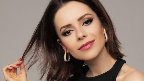Sandy completa 42 anos nesta terça-feira (28)