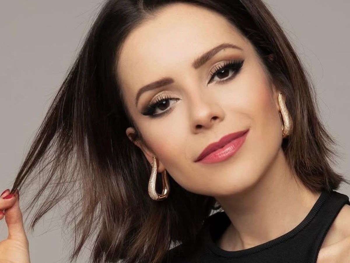 De "Areia" a "Tudo Teu": veja as músicas mais ouvidas de Sandy | CNN Brasil