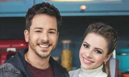 Júnior Lima celebra 42 anos de Sandy e mostra cumprimento de irmãos