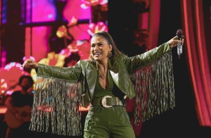 Simone Mendes anuncia shows em Portugal após turnê esgotada em 2024