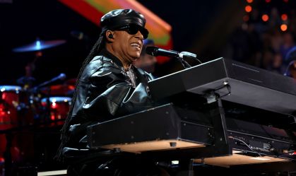 Stevie Wonder diz que considera deficiência visual uma bênção: "Visão real"