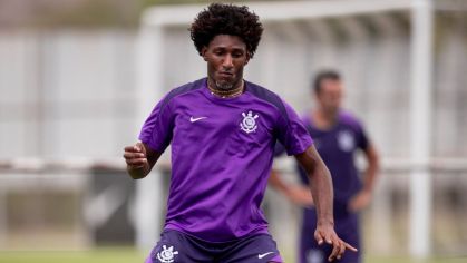 Talles Magno em treino do Corinthians