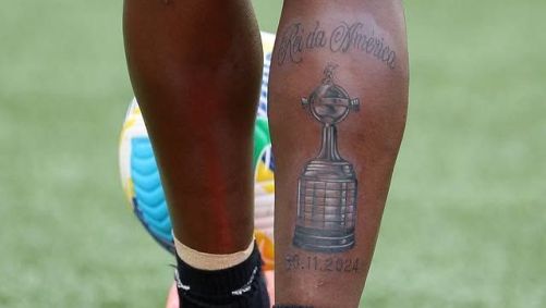 Tatuagem de Luiz Henrique, atacante do Botafogo