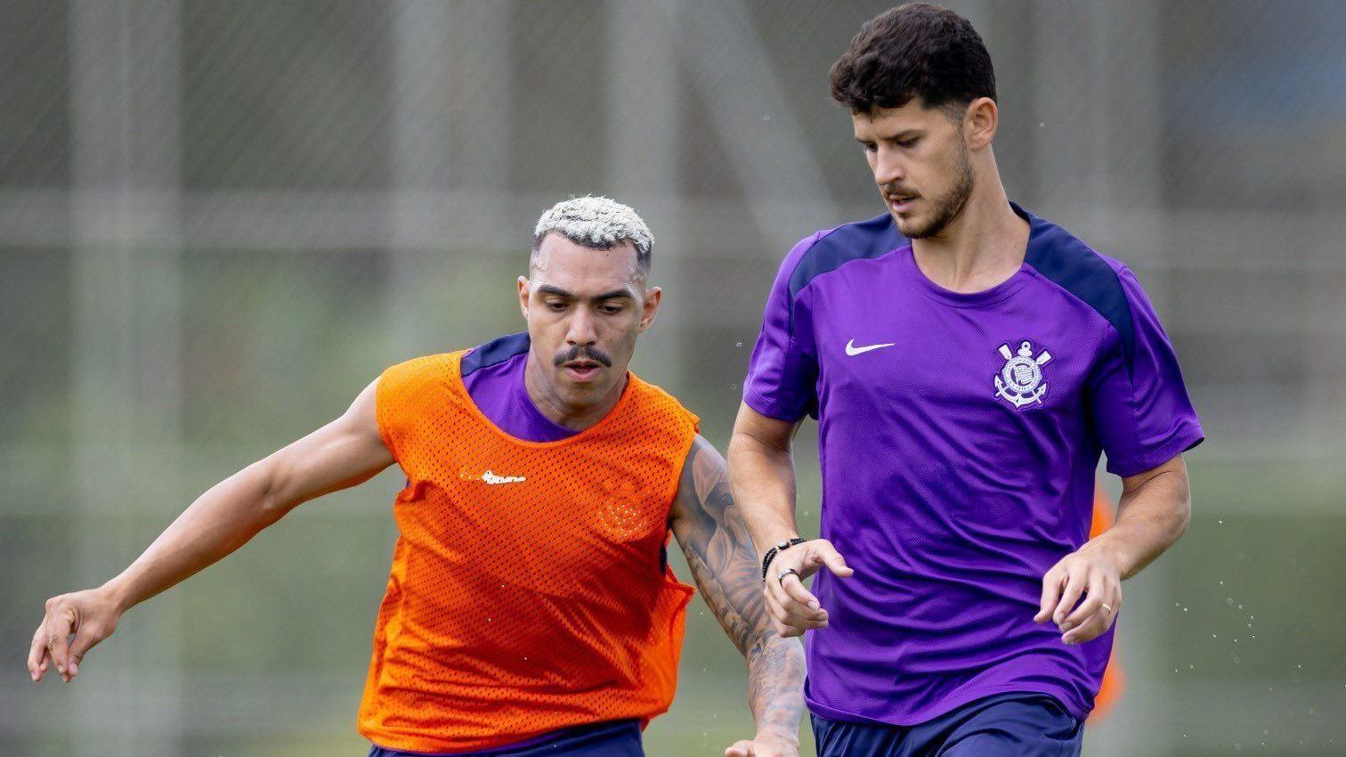 Jogadores do Corinthians em treino para o Paulistão