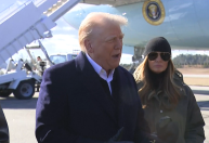 Trump diz que a “deportação está indo muito bem” em primeira viagem nos EUA