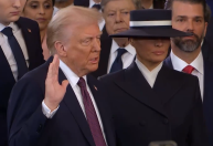 Donald Trump toma posse como presidente dos Estados Unidos