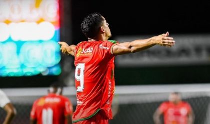 Daniel Amorim marcou dois gols para o Velo Clube