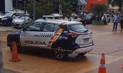 Cadáver é encontrado dentro de viatura da PM em Cuiabá