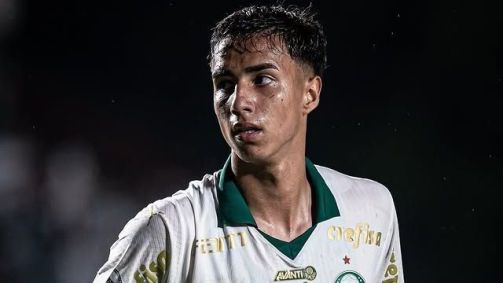 Vitor Reis, zagueiro do Palmeiras