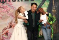 Elenco de "Wicked" estaria "chorando" por falta de indicações ao Oscar 2025