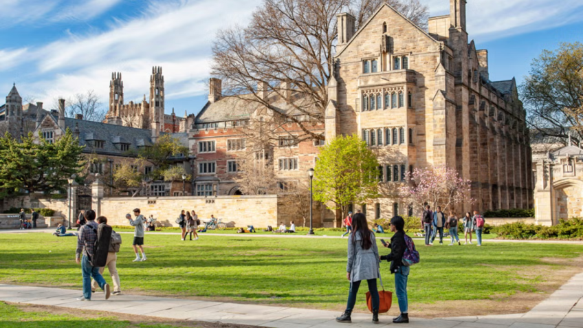 Universidade fica em New Haven, Connecticut • Yale University