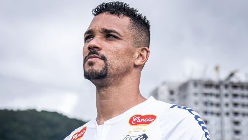 Zé Ivaldo, novo zagueiro do Santos