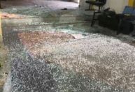 Policiais baleados durante ataque a delegacia no RJ já saíram do hospital