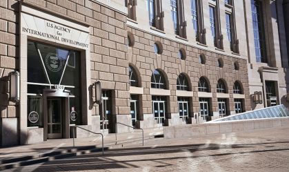 Agência de ajuda externa dos EUA vai demitir dois mil funcionários